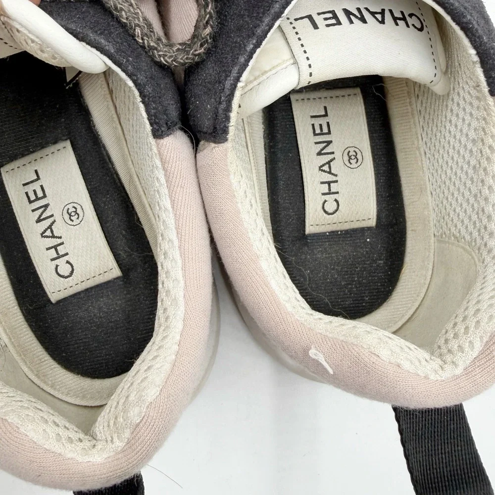 Chanel Suede CC Logo Sneakers Low Top Black Pink Lace-Up‎ Sz 40 / 10 Women